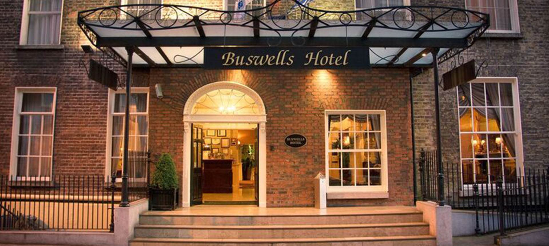 Buswells Hotel